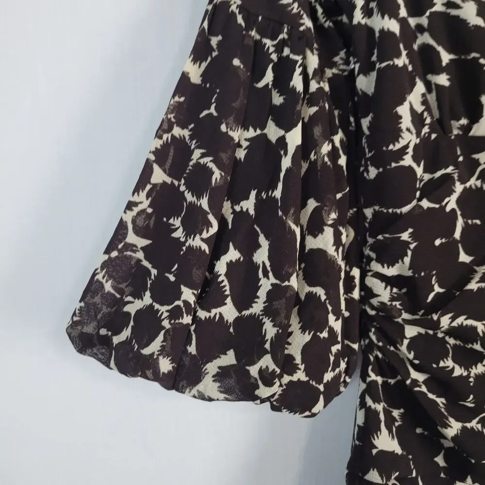 BCBG MAXAZRIA Animal Print Bell Sleeve V-neck Top size S Black Y2K Party Office - Picture 6 of 7